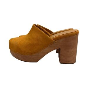 Charlotte Stone Light Orange Platform Clog